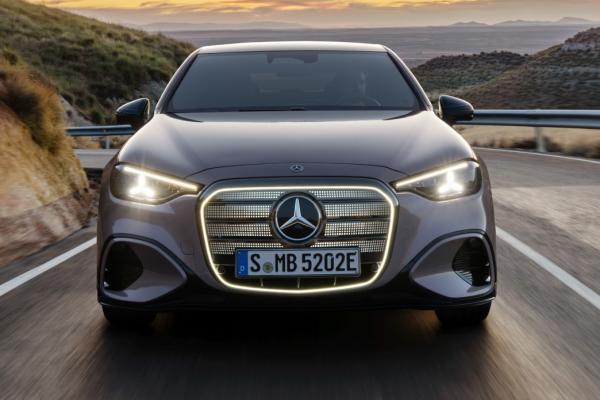 Mercedes �������� ��������� C-Class ����� �������  - 1