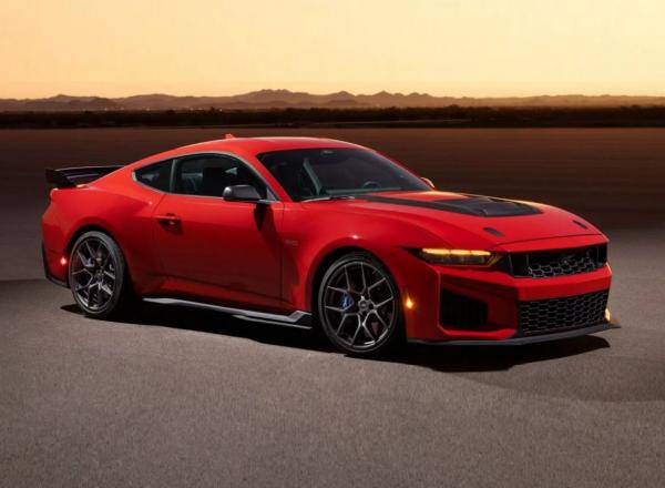 Ford Mustang Dark Horse SC. ���� Ford 