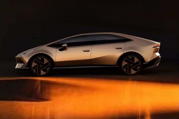 Hyundai �������� ����� ���������  Ioniq - 1