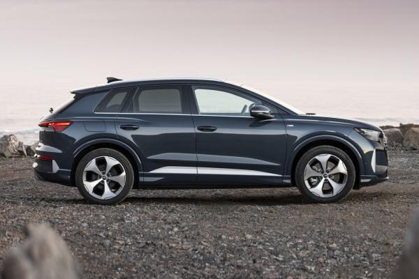 Audi �������� ������ � ������� Q4 e-tron  - 1