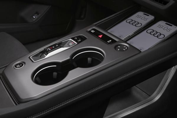 Audi �������� ������ � ������� Q4 e-tron  - 3