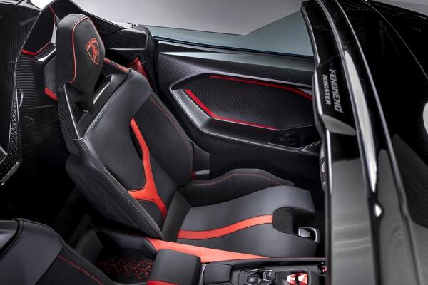 Lamborghini  ������ ����� ��������� Fenomeno - 3