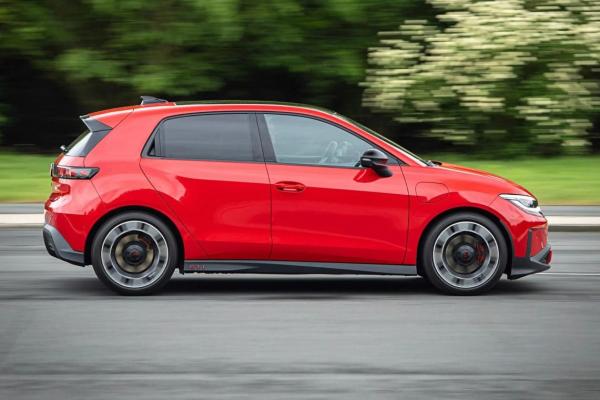 ������� ��������: VW �������  ID. Polo GTI  - 1