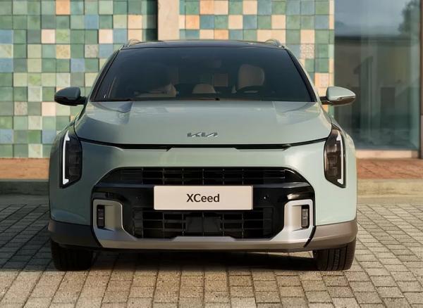Kia Xceed. ����  Kia 