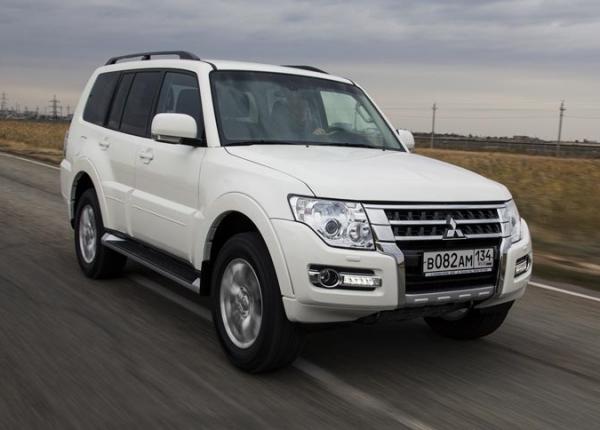 Mitsubishi Pajero. ���� � ����� Mitsubishi 