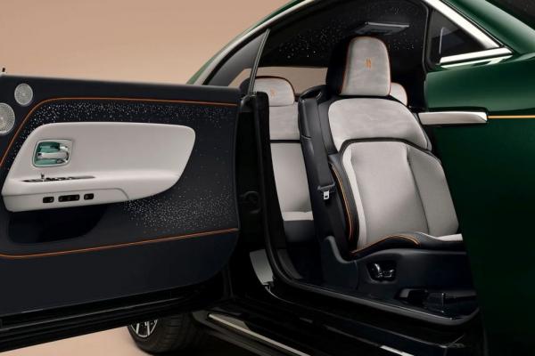 ������ �����:  Rolls-Royce Spectre ���� ��� ����� - 3