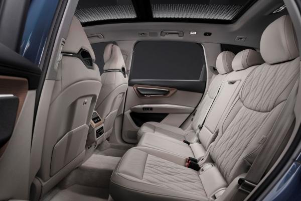 ������ �����: Audi ������� ��������� Q7  - 3