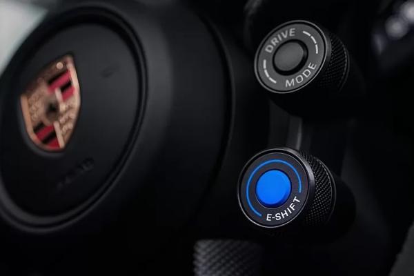 Porsche Taycan �������� �������� ��������� � ��� - 3
