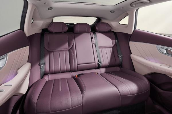 Changan ����� � ������ ��� ���� ������ Deepal - 2