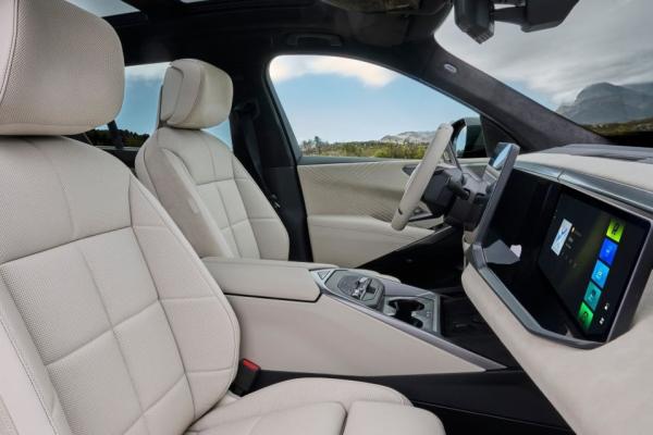 Новый BMW X5: сразу пять модификаций - 4