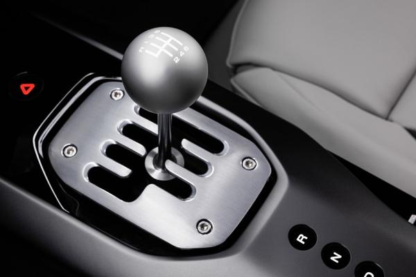 Ferrari выпустила суперкар с МКП. Но есть нюанс - 1