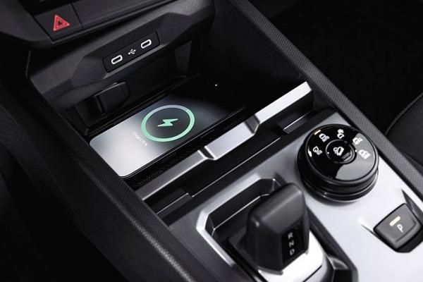 Кросс-универсал Dacia Striker полностью рассекречен - 4