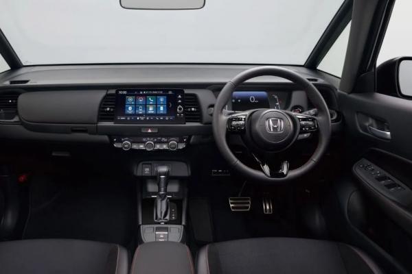 Honda обновила "родной" Fit - 1