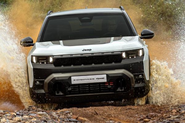 Jeep ����� ������� Compass 4xe - 2