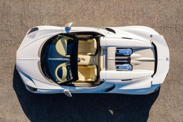 Bugatti выпустила финальный W16 Mistral - 4
