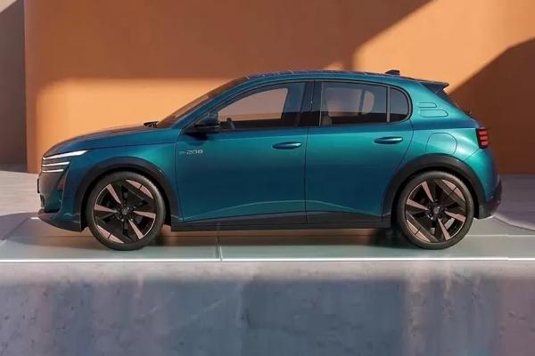 Peugeot ������ ��������� 208. ���� ������ ���� - 1