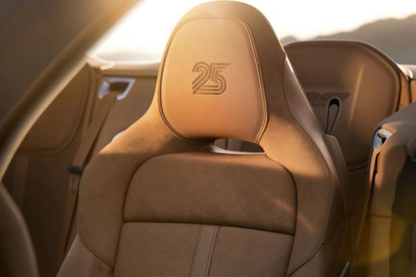 Aston Martin ������� ������ ��������� Vanquish  - 2