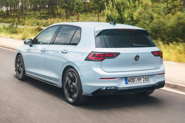 VW выкатил новый гибридный Golf - 1