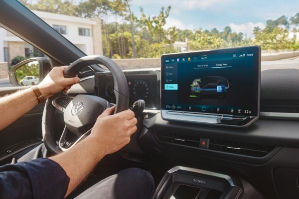 VW выкатил новый гибридный Golf - 2
