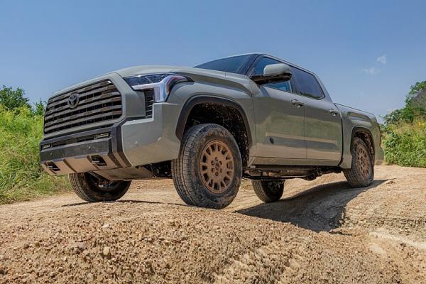 Toyota показала ретушированный Tundra - 4