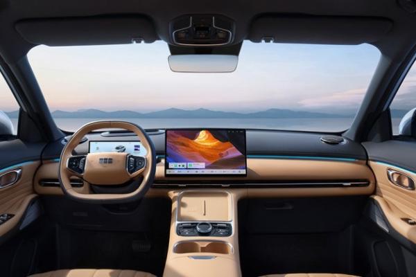 Geely расширила российскую семейку EX5 - 1