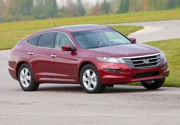 Honda Accord Crosstour. ���� Honda 
