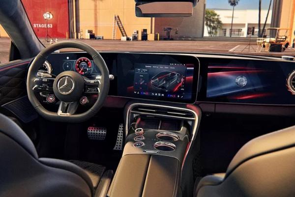 Mercedes представил "бюджетный" AMG GT 4-Door Coupe - 2