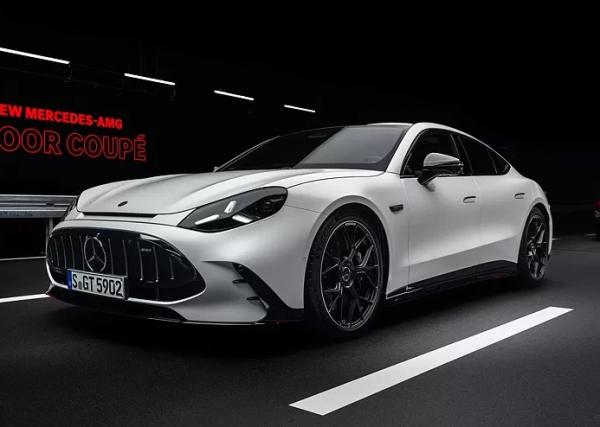 Mercedes-AMG GT 4-Door Coupe. Фото Mercedes-Benz