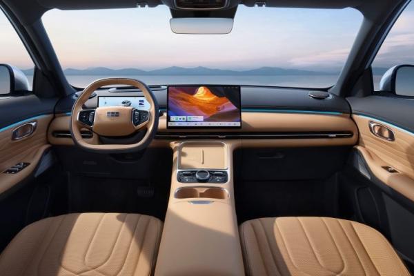 Geely ������� � ������ EX5 EM-R  - 1