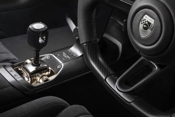 McLaren представила суперкар на "ручке" - 3