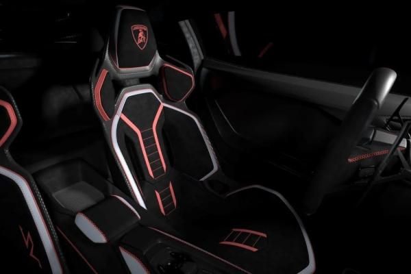 Lamborghini �������� ����� "����" Revuelto - 4