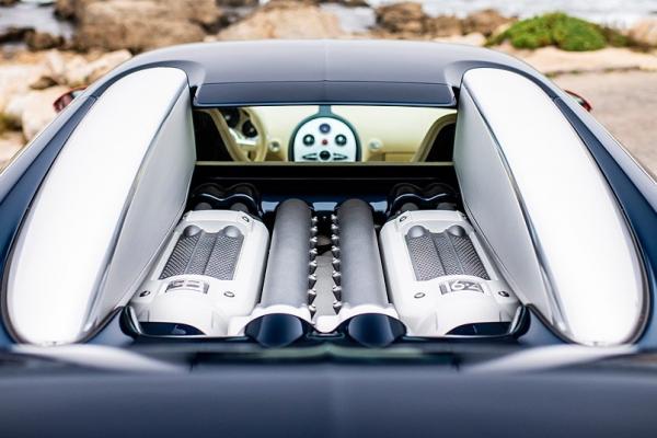 Как новенький: Bugatti выкатила посвежевший Veyron - 3