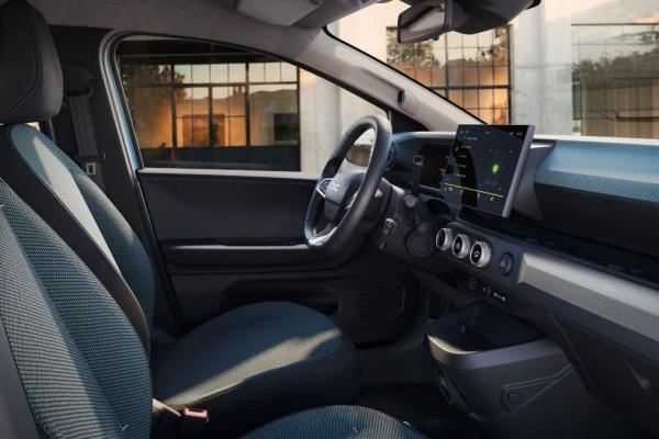 Dacia ������� ��������� "����������" Spring  - 3
