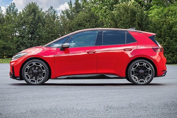 VW выкатил самый мощный GTI - 1
