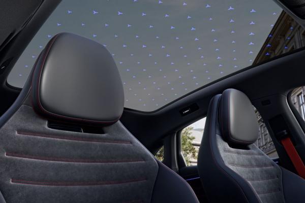 Mercedes показал самый дешевый C-Class без ДВС - 2