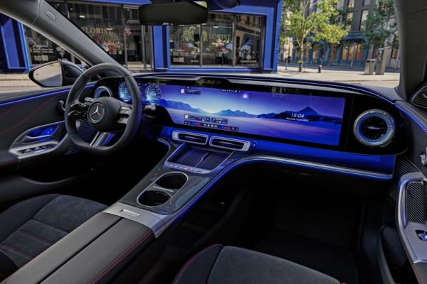 Mercedes показал самый дешевый C-Class без ДВС - 3