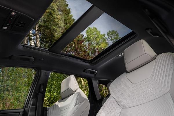Близнец Nissan X-Trail обновил технику - 2