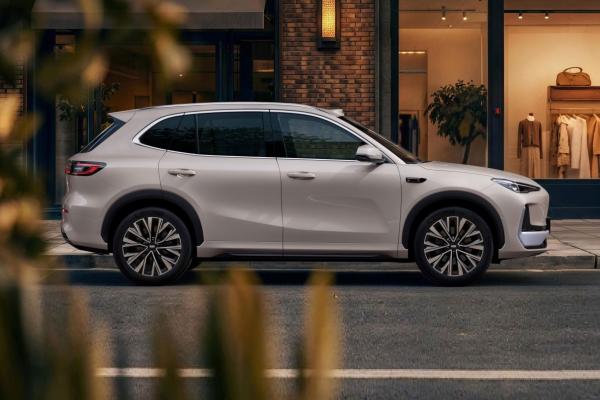 Geely ������� ������ �� EX5 - 1