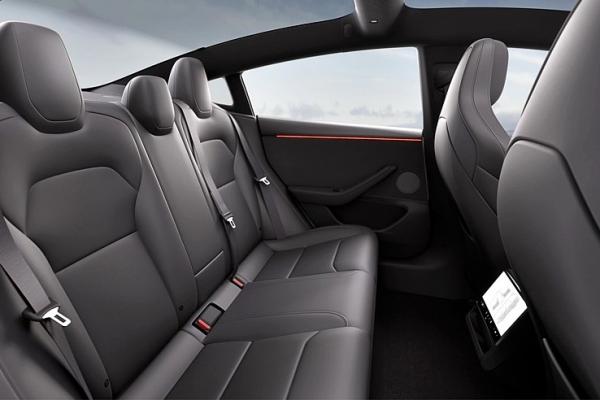 Tesla обновила и "прокачала" Model 3 - 3
