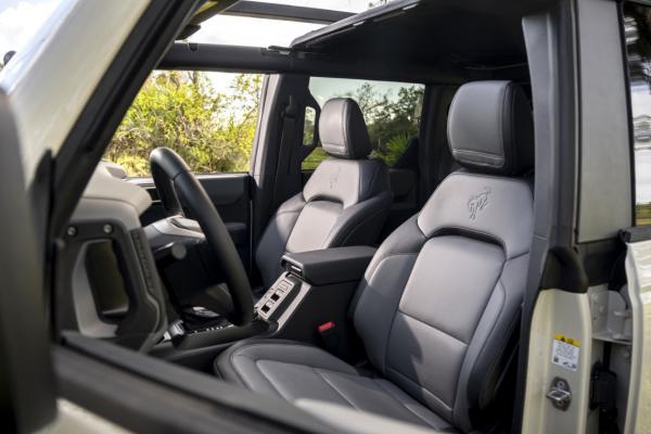 Ford ������� � "��������" Bronco  - 1