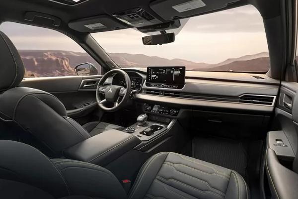 Mitsubishi �������� ����� ���������� Outlander  - 1