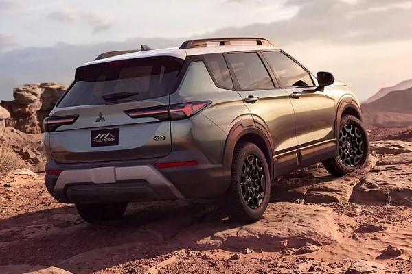 Mitsubishi �������� ����� ���������� Outlander  - 2