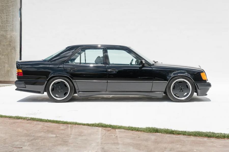 Mercedes-Benz AMG Hammer  �������� � ����� - 1