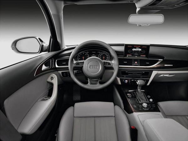 Оформление и отделка интерьера выше всяких похвал. Стандарты Audi.