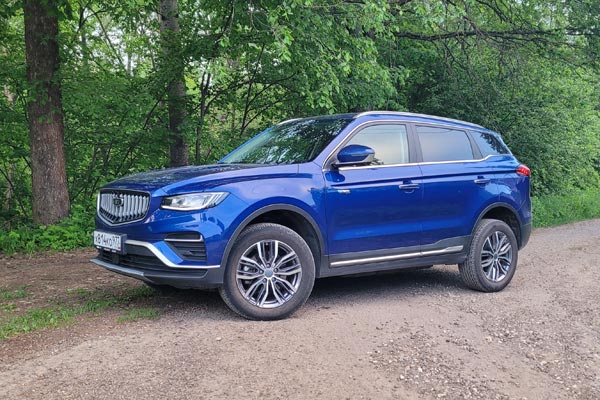 ������ ����������� Belgee X70 ����� ����� �������� �� ������� ��������� � �������� ������������� �������� � ����� Geely Mongaro