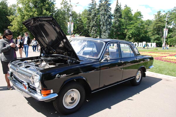 Автомобиль ГАЗ-24-25