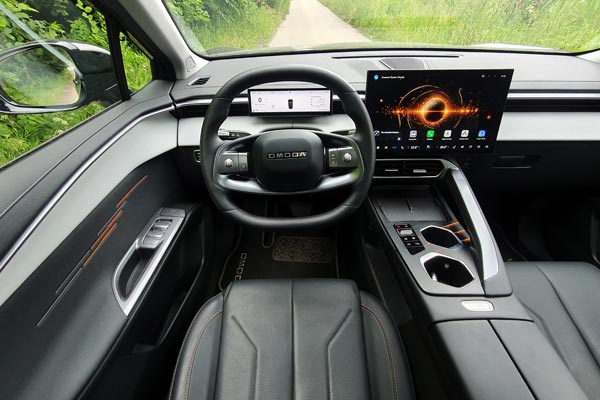 ����� Omoda C5 ��������� �� ��������������. ����� ������� �� ������� � �������, ��������� �������� �� ������� ������, � ������ �� ����� ���������� ������� �������� ��������