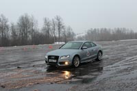 - Audi Q3 - 7