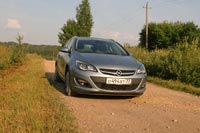 - Opel Astra Sports Tourer - 10